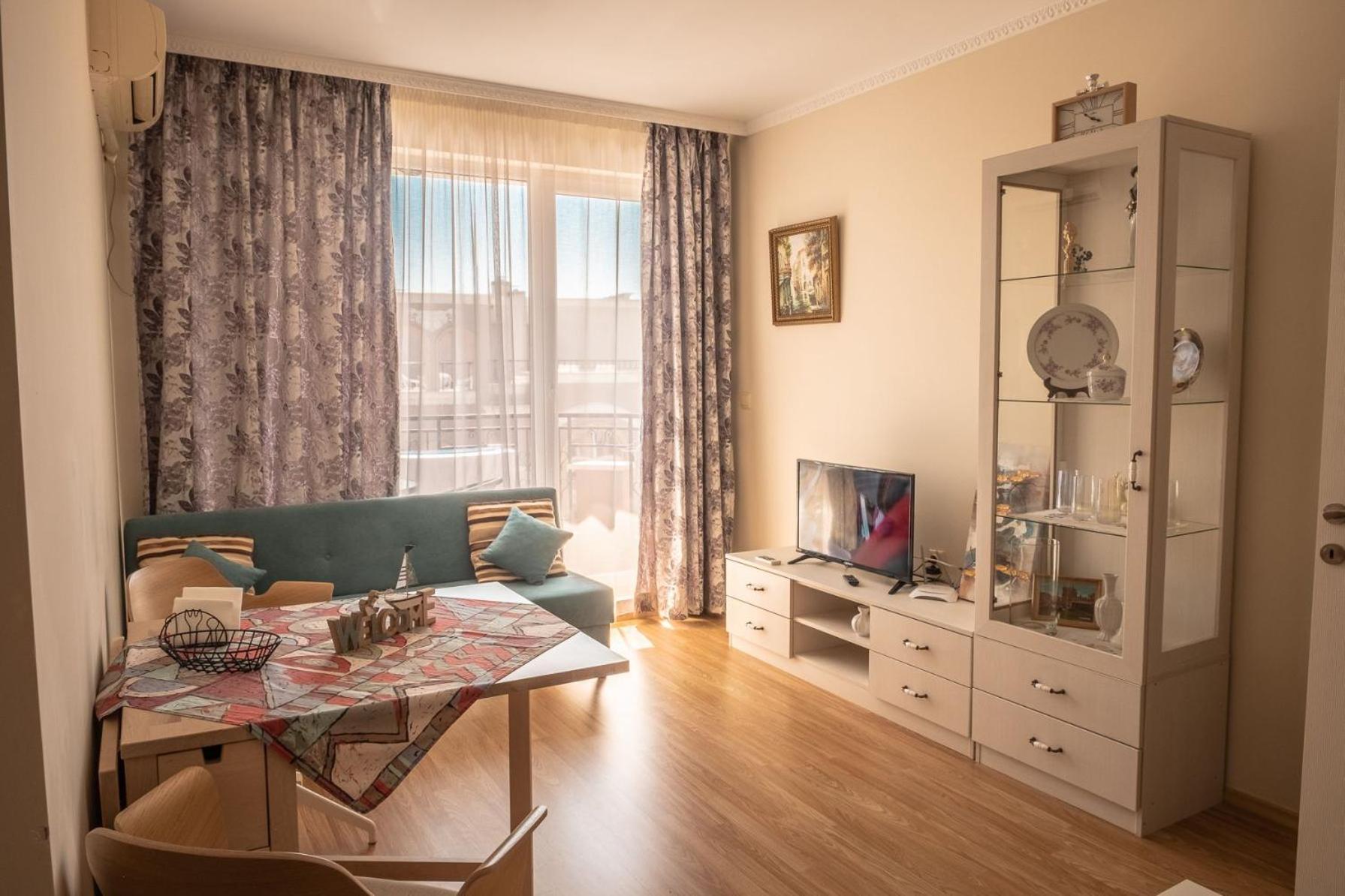 Melia Lux Apartment Равда Экстерьер фото